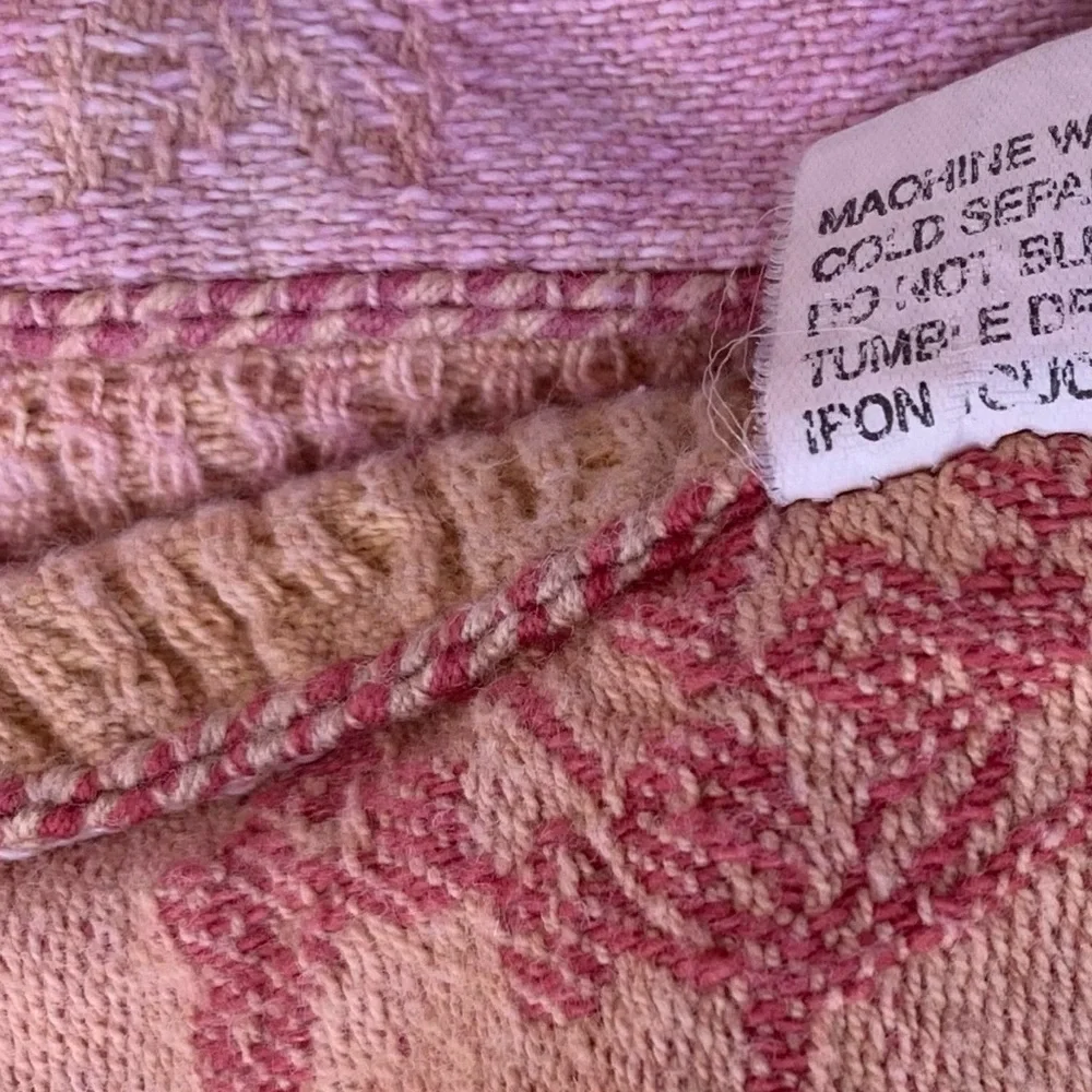 Round Multicolor Patterned Table cloths - Picture 6 of 7